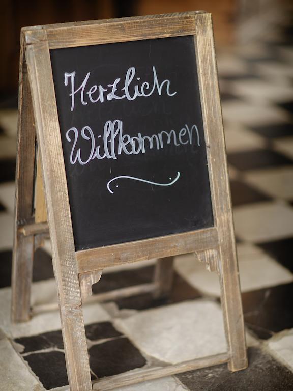 Hotel Schloss Gamehl Бенц Экстерьер фото